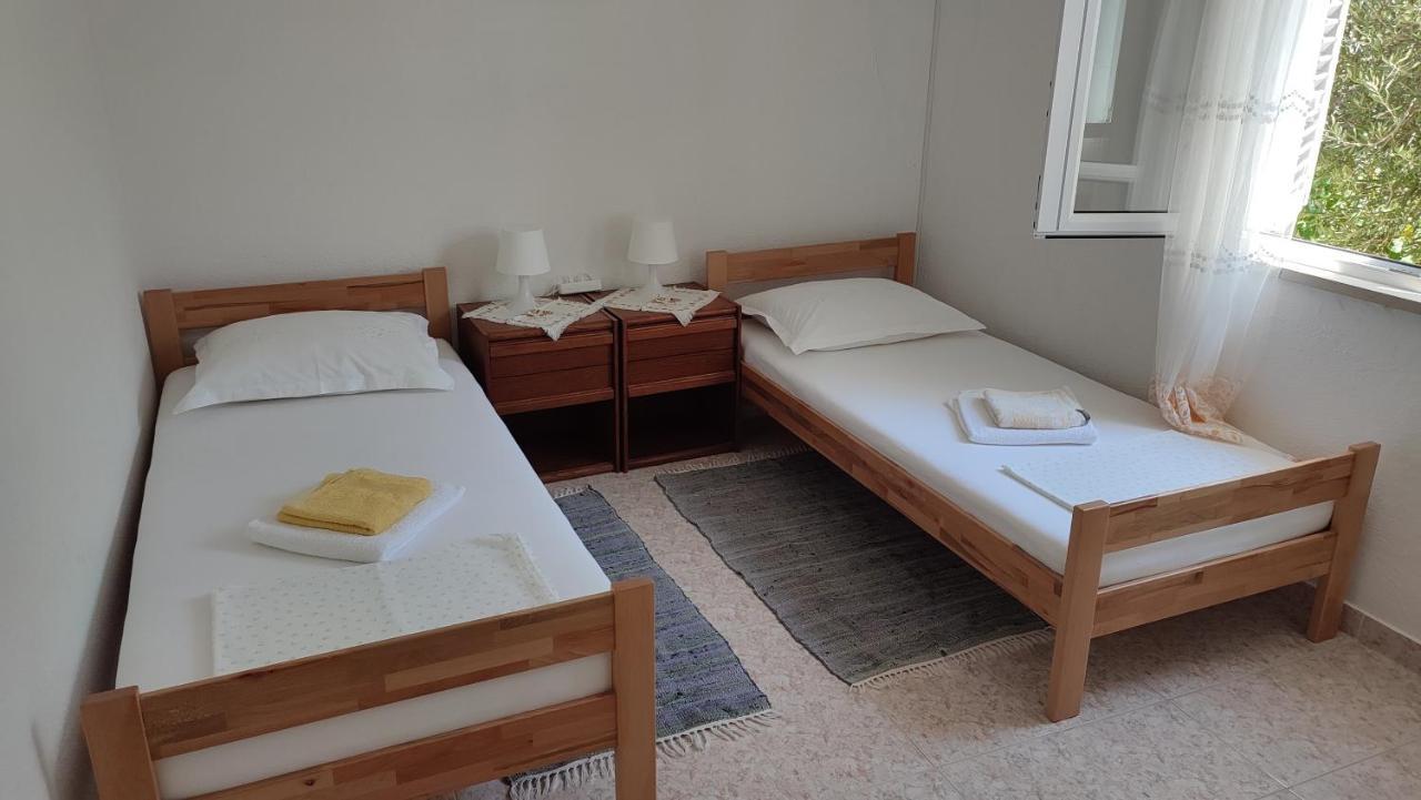 Apartmani Vinko ボル エクステリア 写真