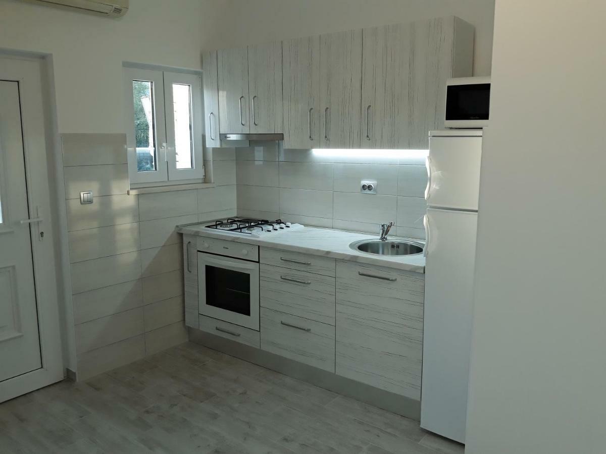 Apartmani Vinko ボル エクステリア 写真